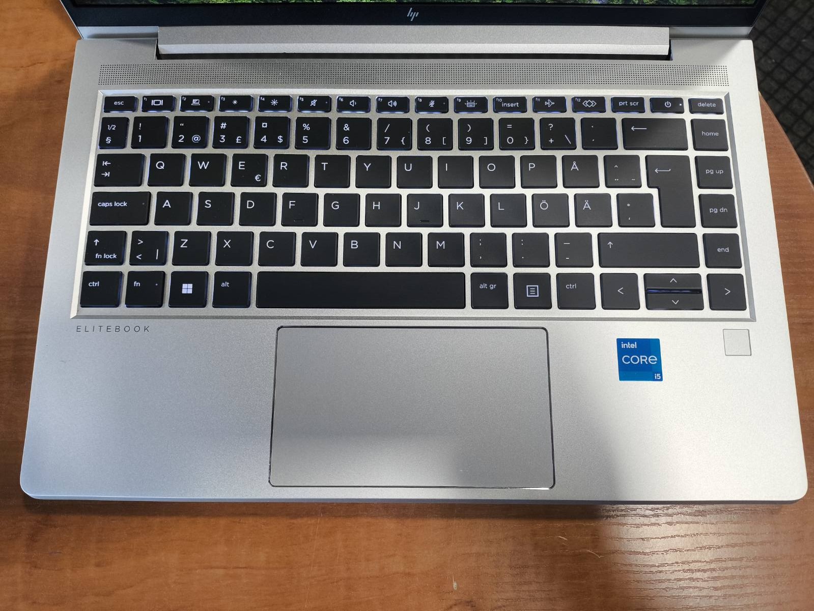 HP EliteBook 640 G10 14.0 FHD IPS i5-1335U 16GB 256GB SSD 14%, Windows 11 pro suinstaliuota - Image 2