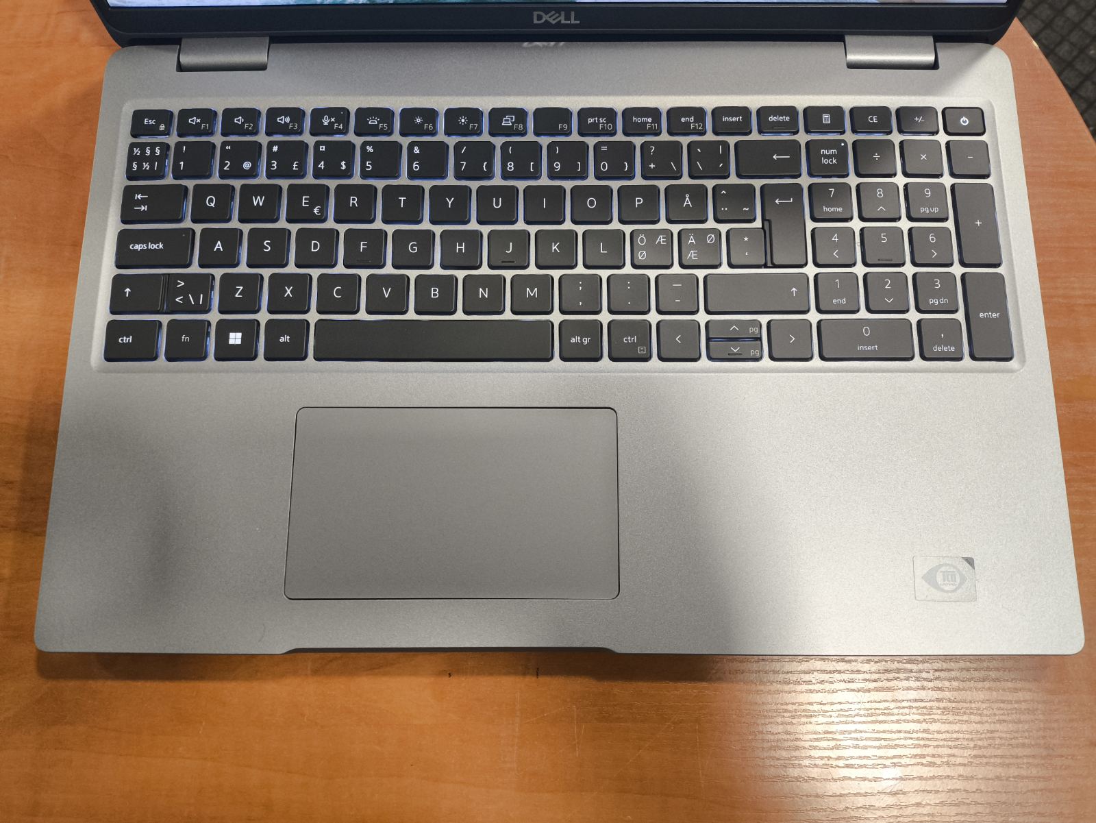 Dell Latitude 5540 15.6" FHD IPS i7-1365u 32gb 512gb 5% 6 mėn garantija - Image 2