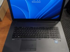 HP ZBook 17 G4 17.3 1920*1080 IPS Matinis i7-7820HQ 32GB 512GB P3000 6GB 35%, Neveikia Home mygtukas