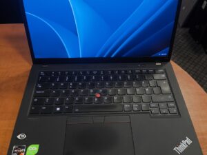 Lenovo Thinkpad T14 Gen 3 14.0" FHD+ IPS Ryzen 7 PRO 6850U, 16GB, 256GB SSD, 21%