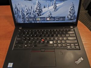 Lenovo Thinkpad T480s 14.0 Fhd Ips i5-8250u 8gb 256gb SSD 22%, Windows suinstaliuota, Trūksta vieno mygtuko klavišas veikia