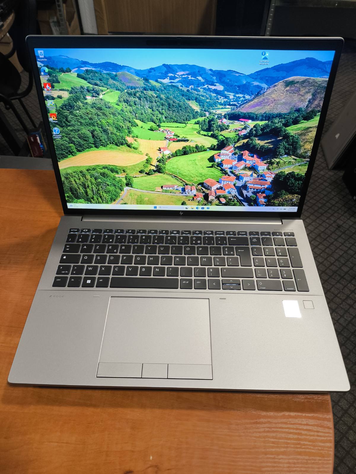HP ZBook Fury 16 G9 16.0 FHD+ IPS 400 Nit Intel i7-12850HX 64GB 512GB SSD NVIDIA RTX A5500 16GB, 26%