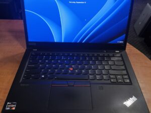 Lenovo Thinkpad T14s Fhd Ips 400 Nit ekranas Ryzen 7 4750u 32gb 1TB SSD 18%, USA klaviatūra, minimalūs kosmetiniai trūkumai ekrane