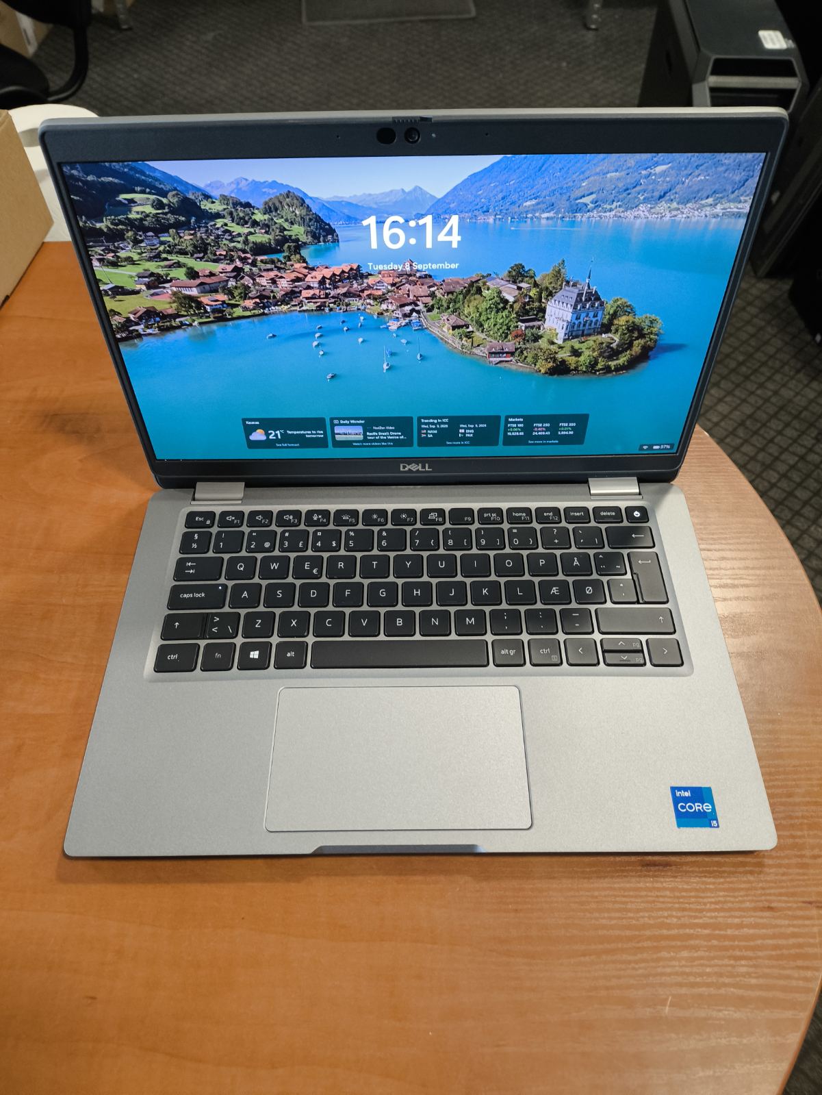 Dell Latitude 5320 FHD 13.3 Ips i5-1145g7 8gb 256gb SSD 1%
