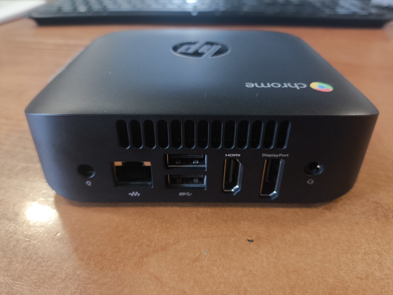 CHROMEBOX AR5B22 i7-4600U 8GB 16GB SSD BE Maitinimo blokų ( Laptopinis kroviklis 65W HP Plonu mėlynu galu ) - Image 2