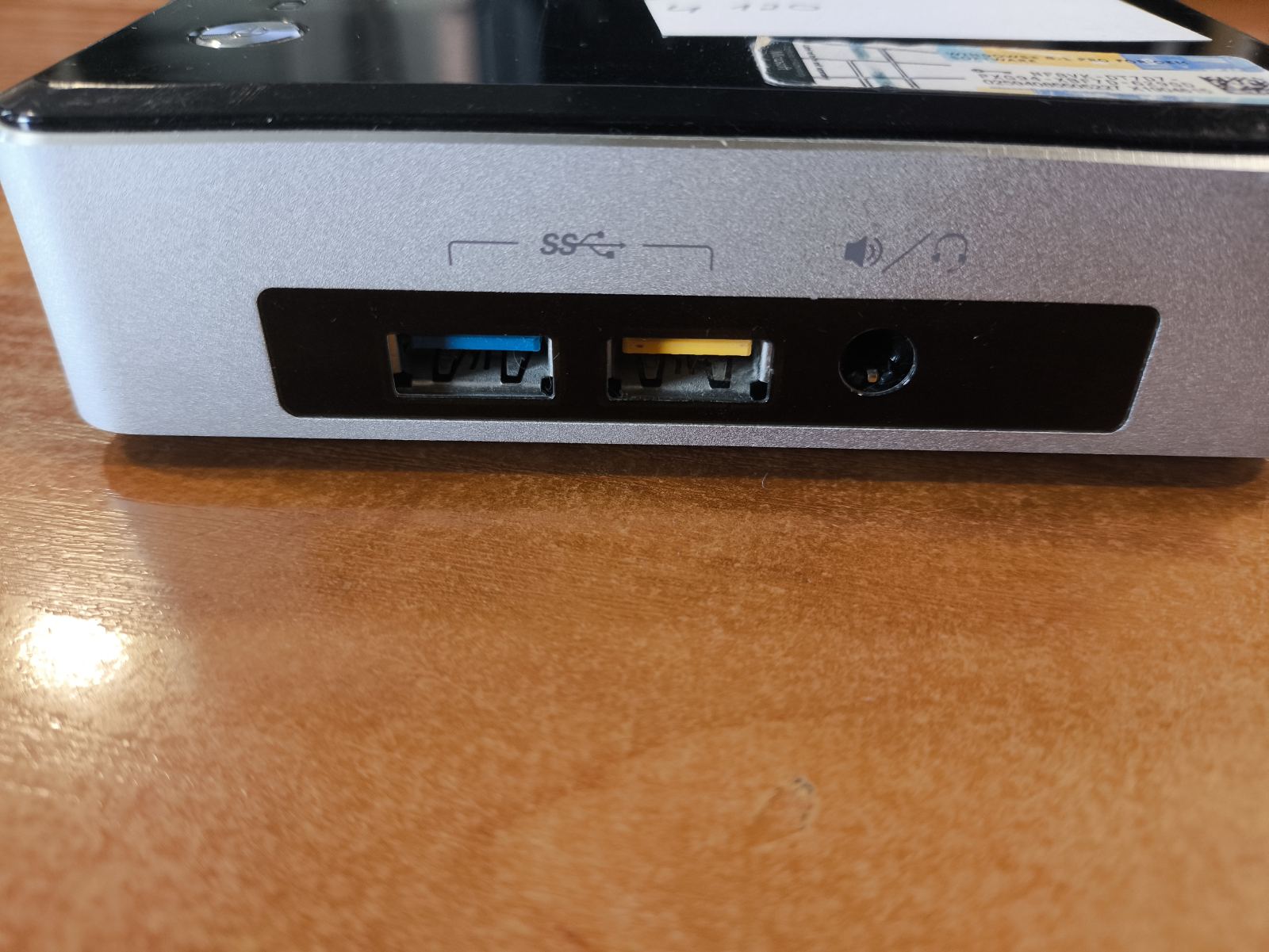 Intel Nuc Kit Nuc5i5ryk i5-5250U 4GB 128GB - Image 3