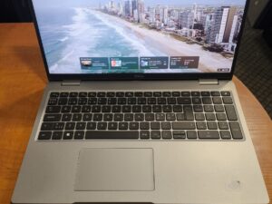 Dell Latitude 5540 15.6" FHD IPS i7-1365u 32gb 512gb 5% 6 mėn garantija