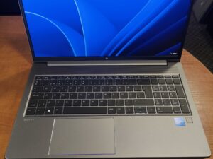 HP ZBook Fury 15.6 G8 15.6 FHD IPS i7-11850h 32gb 512gb Rtx A2000 4gb 26%