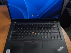 Lenovo ThinkPad T14s Gen1 14.0 FHD  IPS Touch i5-10310U 16gb 512gb 14% USA Klaviatūra