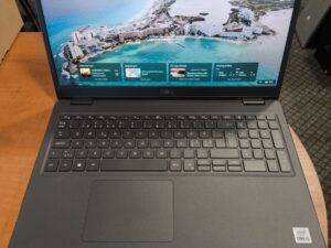 DELL Latitude 3510 15.6 FHD IPS i3-10110U 16GB 256GB SSD 0%, Windows 11 pro suinstaliuota