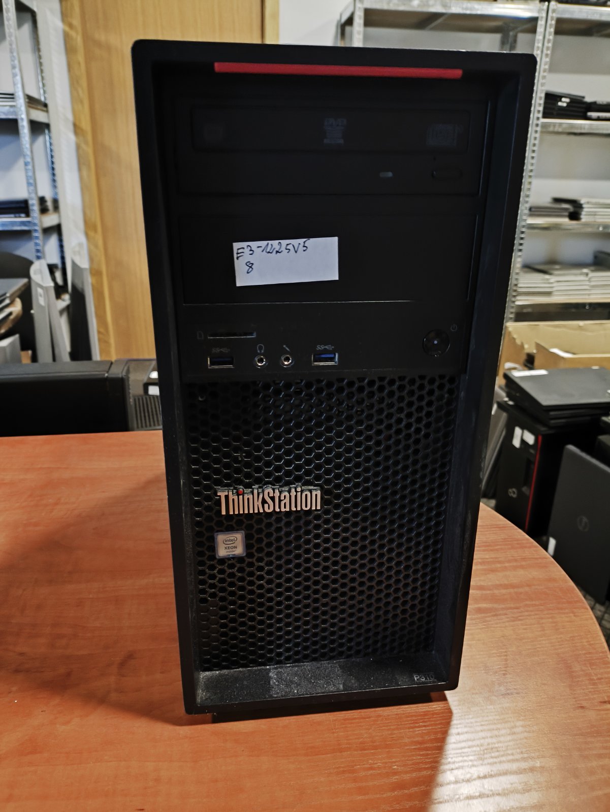 Lenovo ThinkStation P310 Intel Xeon E3-1225 v5 8GB DDR4 RAM BE SSD DISKO