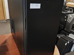 Old High End gamming PC i7-7800x 16GB ( 2*8GB ), 256GB SSD NMVe, GTX 1070 8GB , Modulinis 1000W 80 Plus Gold PSU , AUŠINIMAS SKYSČIU ! (Kopija)
