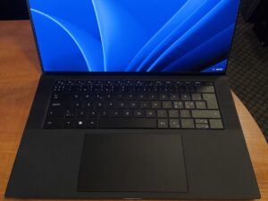 Dell Precision 5570 15.6 FHD+ IPS 500 Nit i9-12900H 32GB DDR5 1TB RTX A2000 8GB, 24%