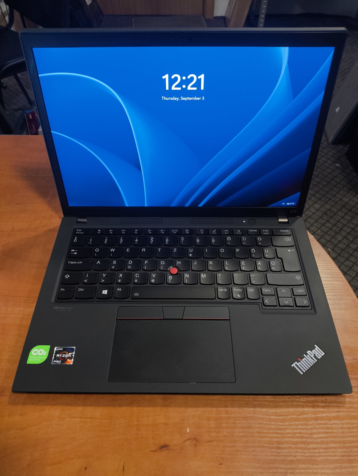 Lenovo ThinkPad X13 Gen 2 13.3" FHD+ IPS Touch 300 Nit Ryzen 7 PRO 5850U, 32GB, 512GB SSD, 31%