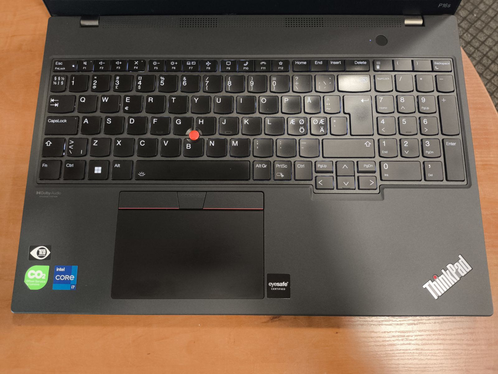 Lenovo ThinkPad P16S Gen 1 16.0 FHD+ IPS i7-1260P 32GB 512GB SSD Nvidia Quadro T550 4GB, 18% - Image 2