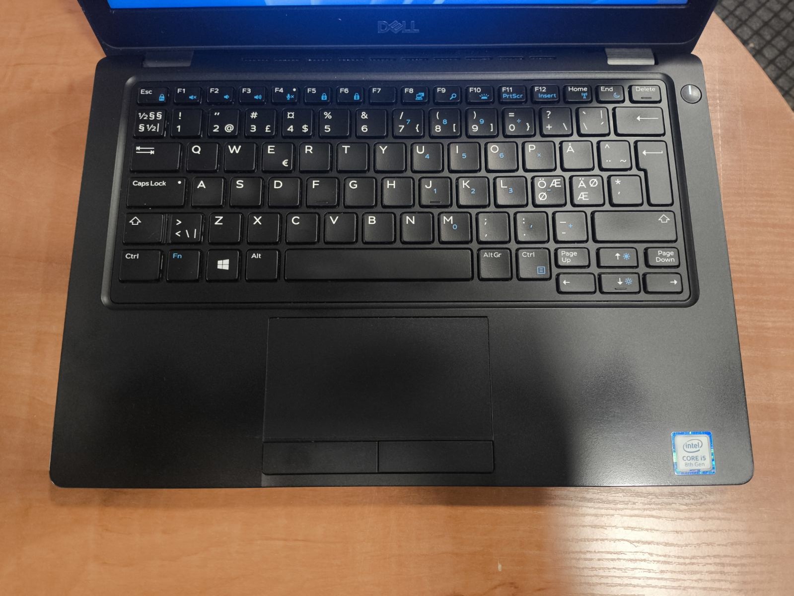 Dell Latitude 5290 12.5 HD TN i5-8250u 8gb 256gb SSD 19%, Windows suinstaliuota - Image 2