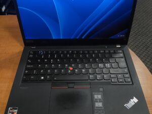 Lenovo ThinkPad T14 Gen 2 14" FHD IPS Touch 500 Nit Ryzen 7 PRO 5850U, 16GB, 256GB SSD, 8% C Grade