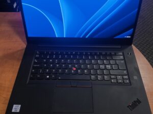 Lenovo Thinkpad X1 Gen 3 Extreme 15.6 4K Oled 600 Nit Tocuh i7-10850H 32GB 512GB GTX 1650 Ti Max-Q 4GB GDDR6 10%