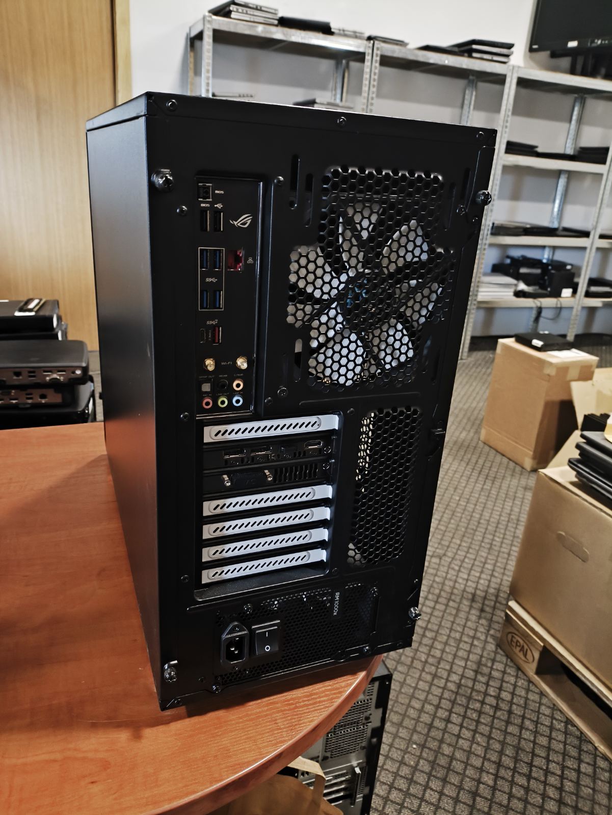 Old High End gamming PC i7-7800x 16GB ( 2*8GB ), 256GB SSD NMVe, GTX 1080 Ti 11GB ROG STRIX , Modulinis 1000W 80 Plus Gold PSU , AUŠINIMAS SKYSČIU ! + Wifi - Image 2