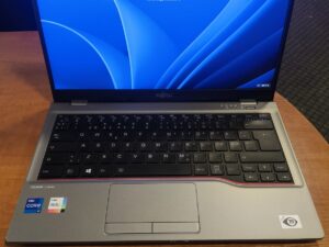Fujitsu U7411 14.0 FHD IPS  i7-1165g7 32GB RAM 1TB SSD, 1%, 4-8+++ val laiko baterija