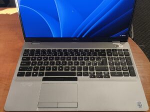 Dell Latitude 5510 15.6 FHD IPS i7-10610U 16GB 512GB 57%