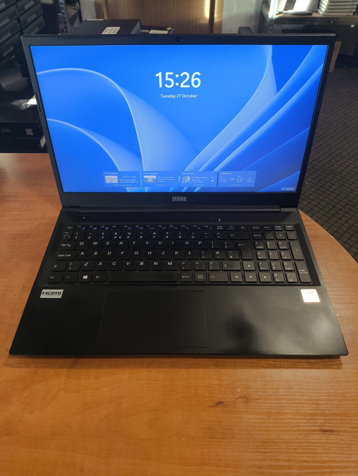 Stone Stonebook Pro P105E 15.6 FHD TN i5-10210U 16GB 256GB 5%