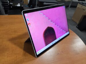 Microsoft Surface Pro 9 13.0 2880*1920 IPS 120Hz i5-1245u 16GB LPDDR5 256GB SSD KEIČIAMAS ! 16%