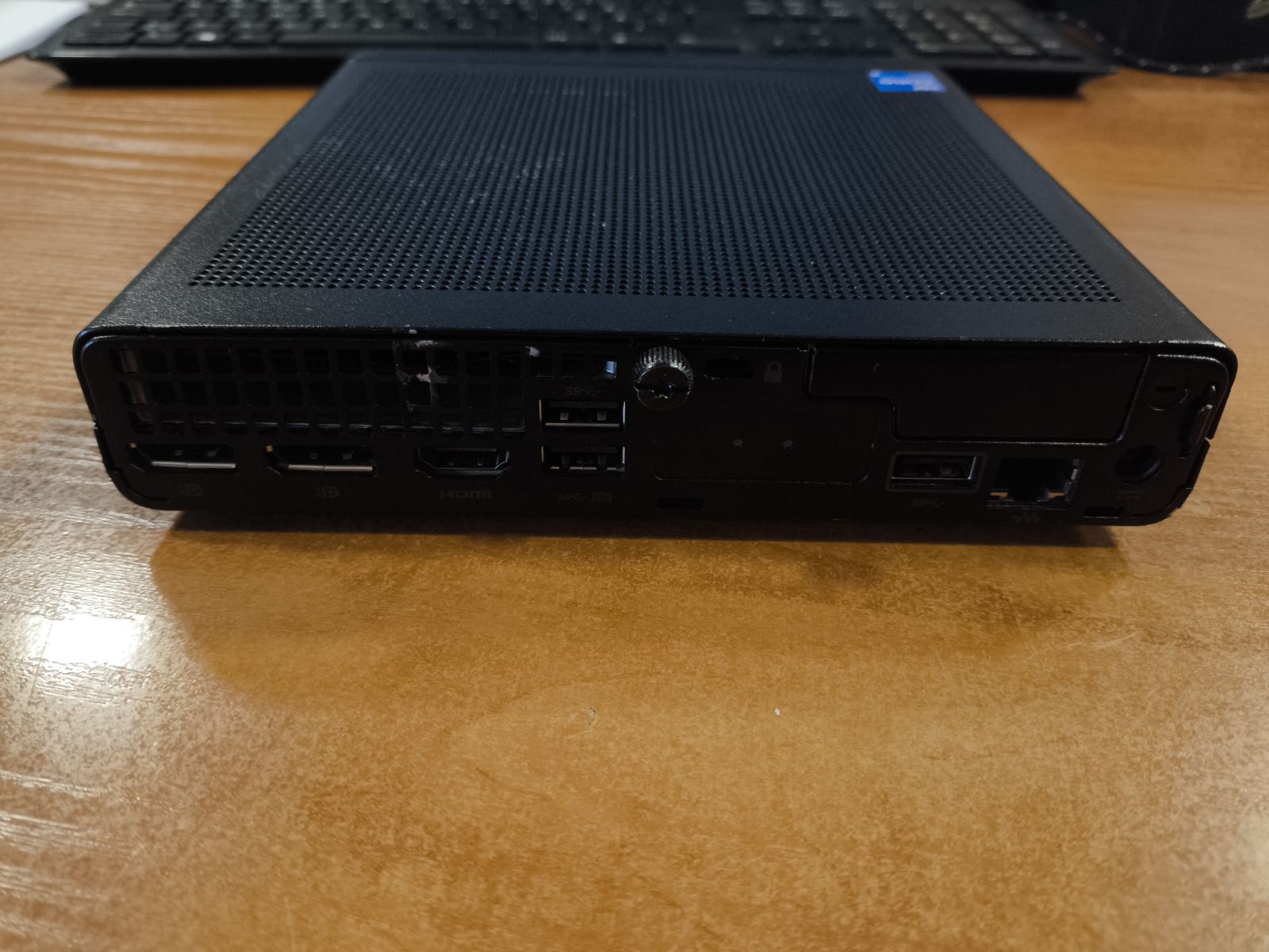 Elite Mini 800 G9 Mini PC i5-13500 16GB DDR5 256GB SSD Wifi, Garantija 12 MĖNESIŲ 1vnt HDMI, 2vnt Display port jungtys - Image 2