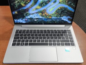 HP ProBook 440 G10 14.0 FHD IPS i5-1355u 16gb 256gb SSD 17%
