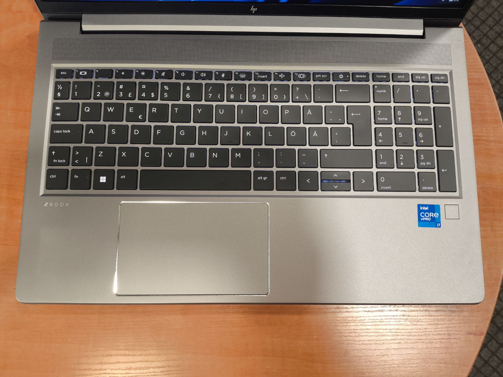 HP ZBook Power 15.6 G8 15.6 FHD IPS i7-11850h 32gb 512gb Rtx A2000 4gb 24% - Image 2