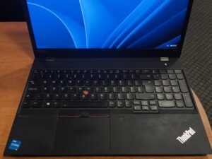 Lenovo Thinkpad P15S Gen 2 15.6 FHD IPS i5-1135G7 16GB 512GB SSD Nvidia Quadro T500 4GB 10% UK Klaviatūra