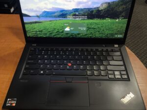 Lenovo Thinkpad T14s Fhd Ips 400 Nit ekranas Ryzen 7 4750u 32gb 1TB SSD 17%, USA klaviatūra, 1vnt USB C Neveikia