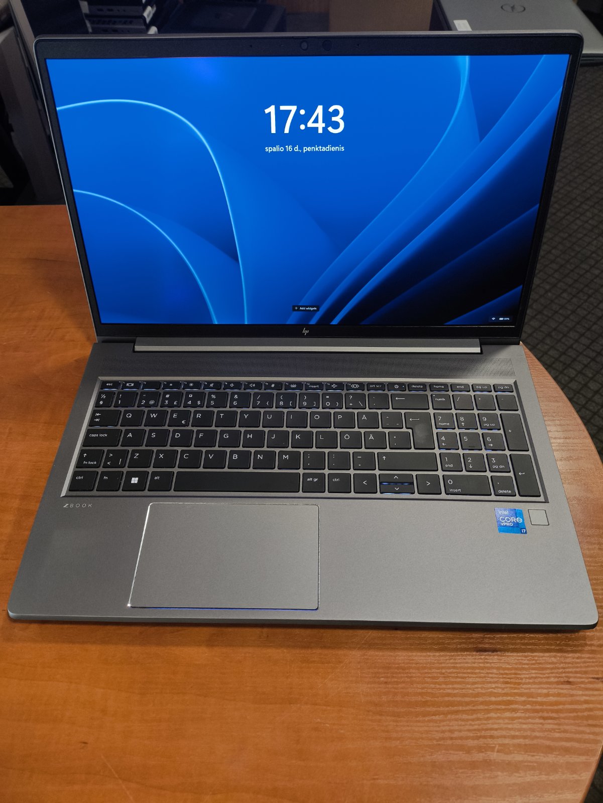 HP ZBook Power 15.6 G8 15.6 FHD IPS i7-11850h 32gb 512gb Rtx A2000 4gb 24%