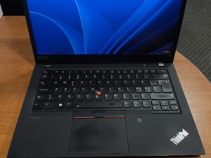 Lenovo ThinkPad T14 Gen 2 14" FHD IPS Touch 500 Nit Ryzen 7 PRO 5850U, 16GB, 256GB SSD, 12%