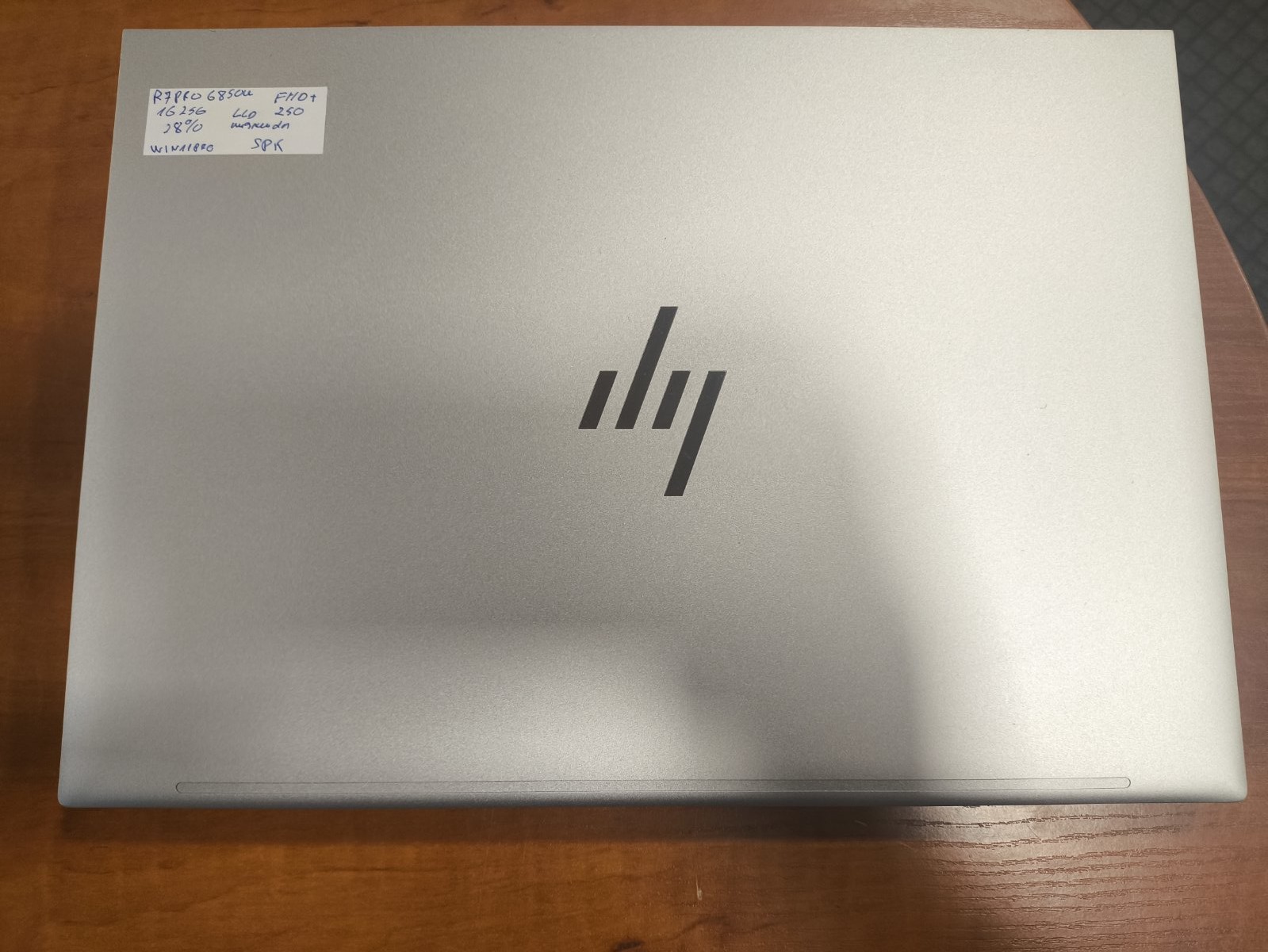 HP Elitebook 845 G9 14.0 FHD+ IPS Ryzen 7 6850U 16GB DDR5 256GB SSD , 28% Su nedideliu kosmetiniu trūkumu - Image 3
