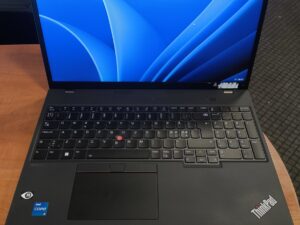 Lenovo ThinkPad T16 Gen 1 16.0 FHD+ IPS i5-1245U 16GB 256GB 11%