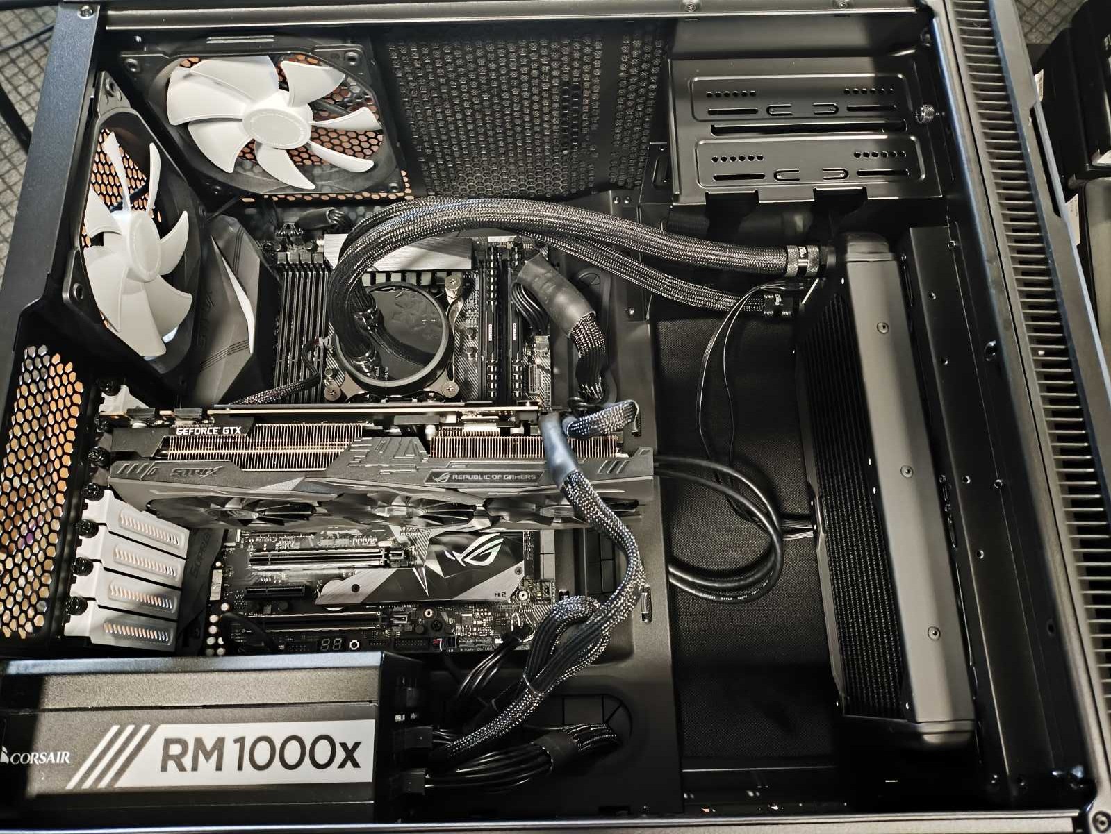 Old High End gamming PC i7-7800x 16GB ( 2*8GB ), 256GB SSD NMVe, GTX 1080 Ti 11GB ROG STRIX , Modulinis 1000W 80 Plus Gold PSU , AUŠINIMAS SKYSČIU ! + Wifi - Image 3